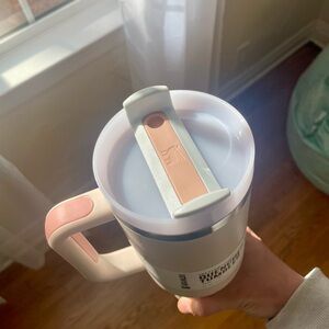 Stanley 40Oz stainless steel QUENCHER H2.0 tumbler